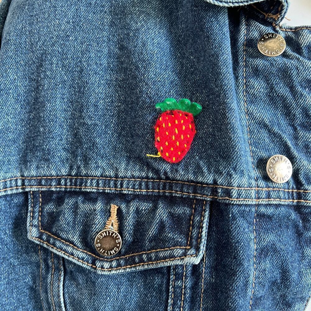 Smith's Workwear Denim Jacket Men's S Medium Wash Trucker Strawberry Patch Jean - Picture 3 of 6